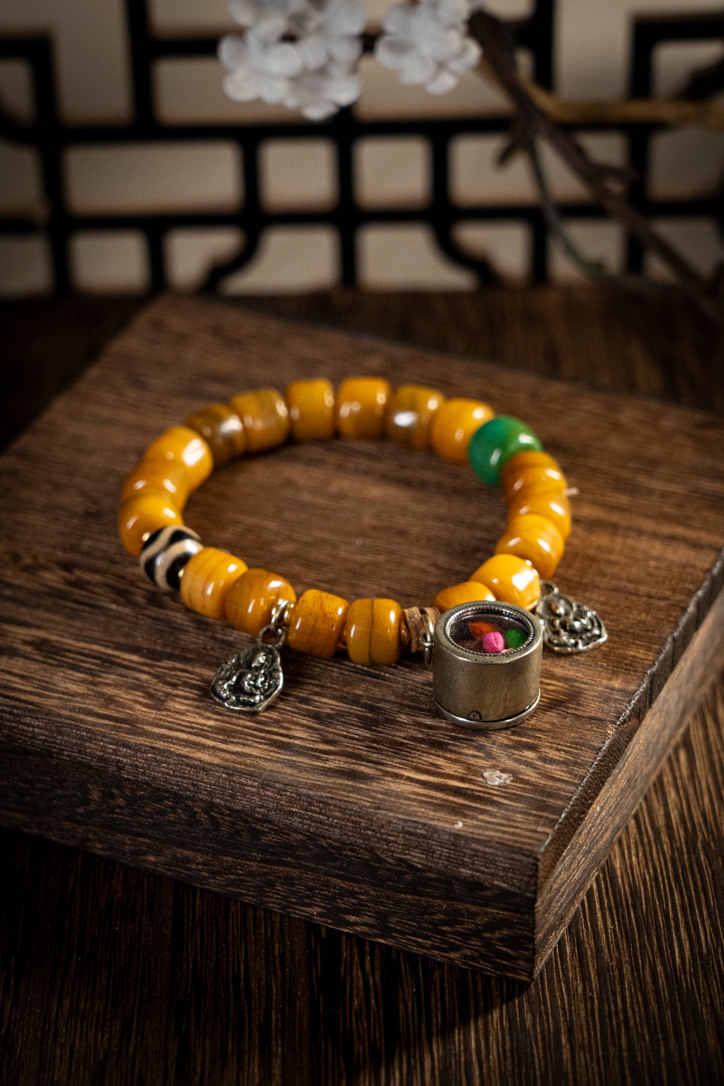 藏族民族虎牙珠文玩单圈手串玛瑙珠牛骨配饰男女复古手链